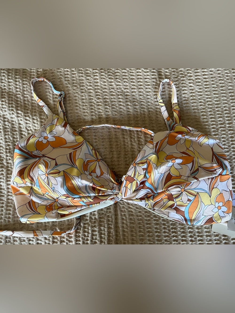 L*Space Eco Chic Ringo Bikini Top in Soulshine Floral NWT Size D NWT MSRP $119